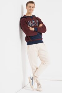 Hanorac cu model colorblock și imprimeu logo GAP