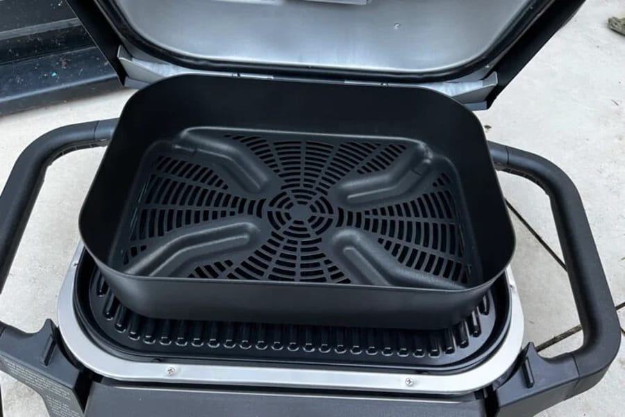 Grătar electric Ninja Woodfire gol, fără alimente