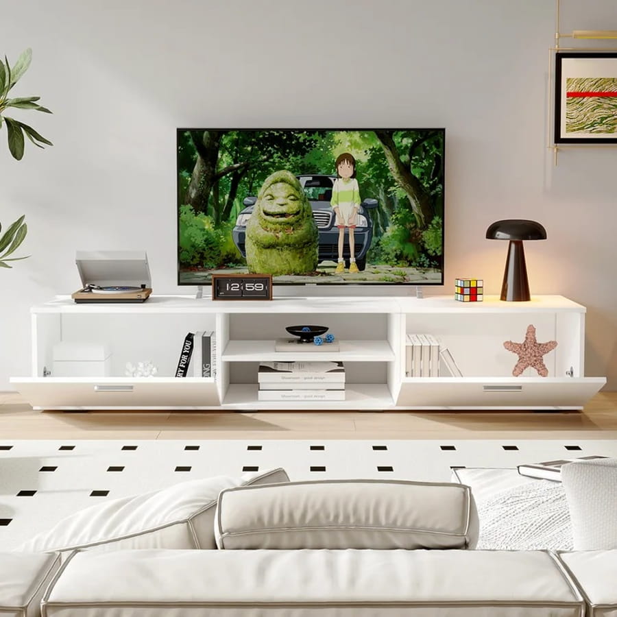 Mobilă TV albă modernă pentru living, cu rafturi și spații de depozitare