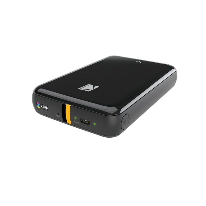 Imprimantă foto portabilă Kodak Step Zip imprimând o fotografie.