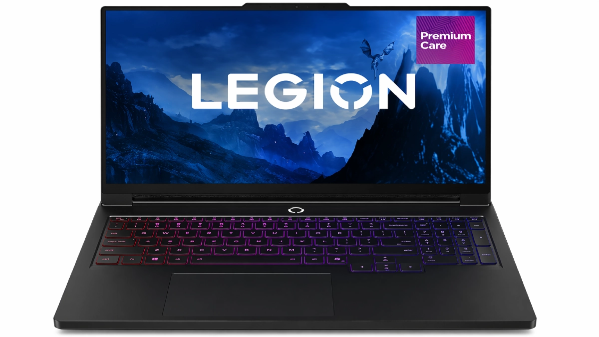 Laptop gaming Lenovo Legion Pro 7i Gen 10 cu RTX 5080, ecran OLED 240Hz și tastatură RGB iluminată