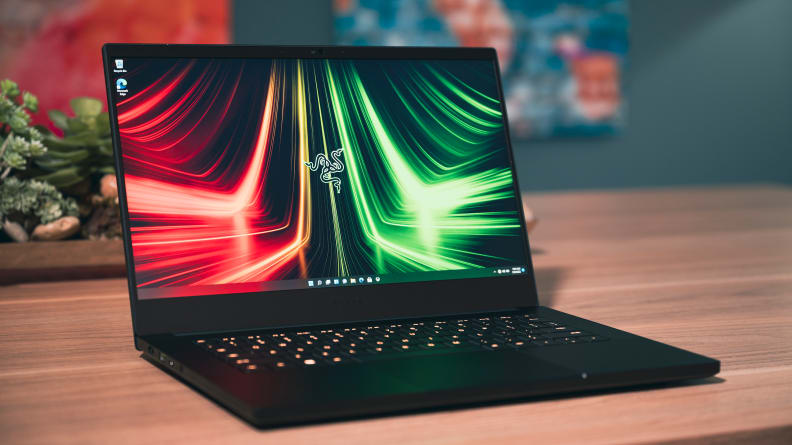 Laptop modern cu RAM DDR5 – performanță crescută față de generația DDR4