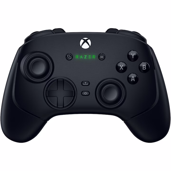 Controller Razer Wolverine V3 Pro negru pentru Xbox Series X/S și PC, vedere frontală pe fundal alb