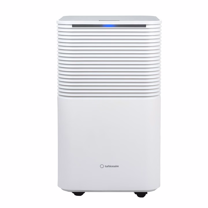 Dezumidificator Turbionaire EPI 12 WIFI, alb cu grilă orizontală și indicator luminos albastru, văzut din față pe fundal alb