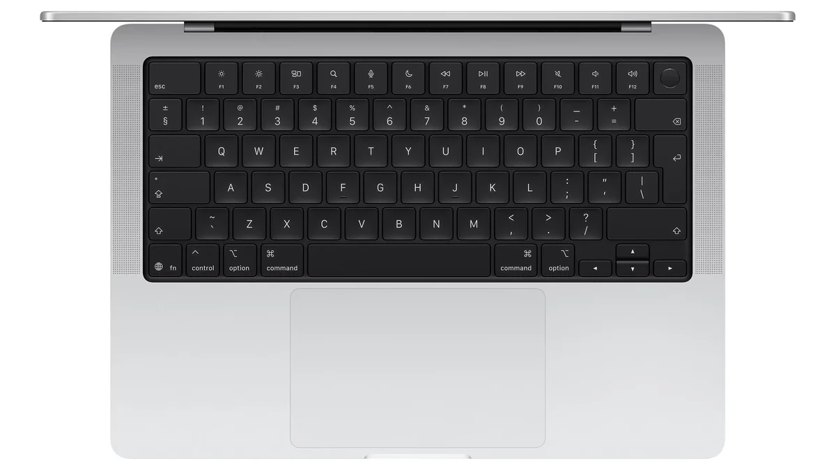 MacBook Pro de 14 inch cu cip M5, argintiu, văzut de sus: tastatura cu rândul complet de taste funcționale, butonul Touch ID și trackpadul mare