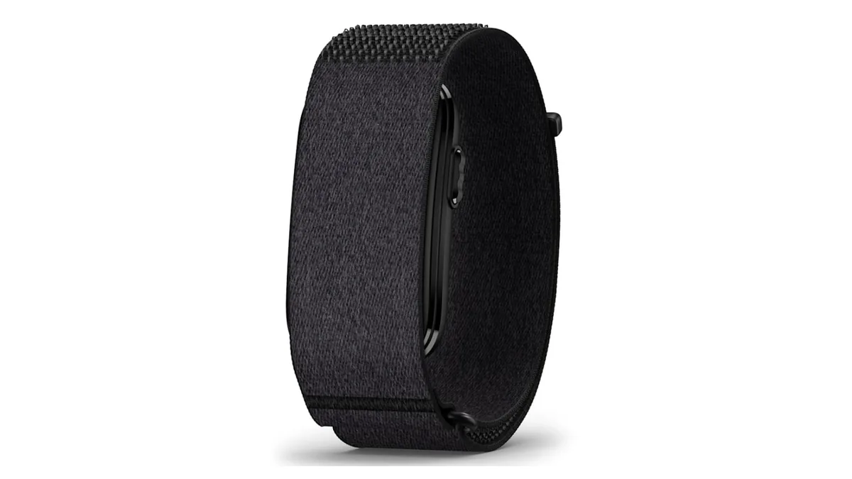Brățara Garmin CIRQA fără ecran, cu cureaua neagră din material textil