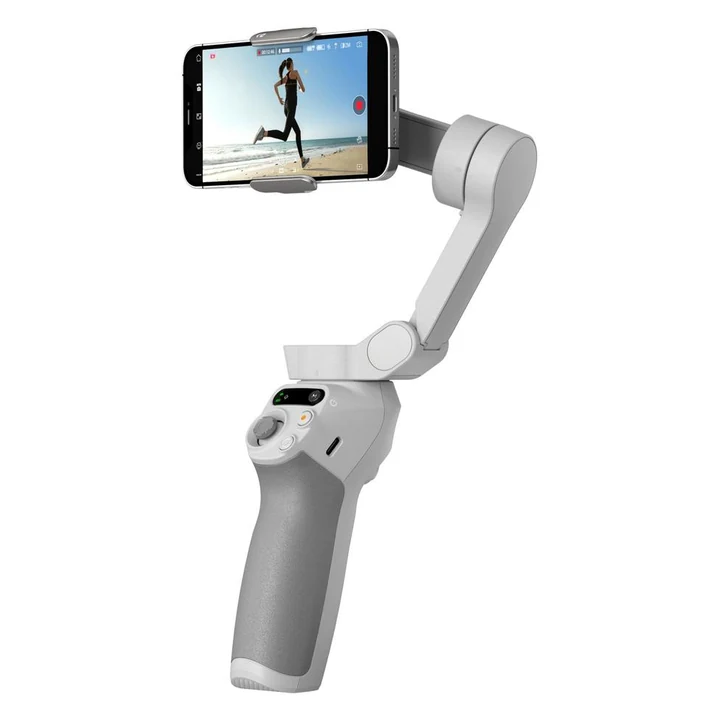 Gimbalul DJI Osmo Mobile SE, gri, cu un telefon în clemă