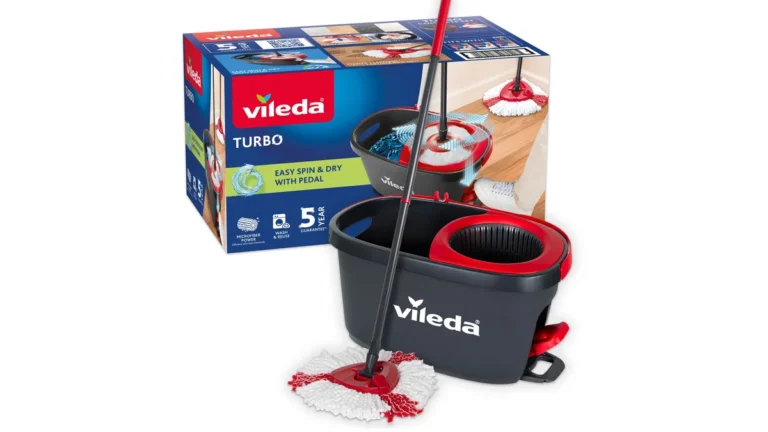 Setul Vileda Turbo 2in1, cu găleata neagră cu pedală, mopul rotativ roșu cu alb și cutia setului