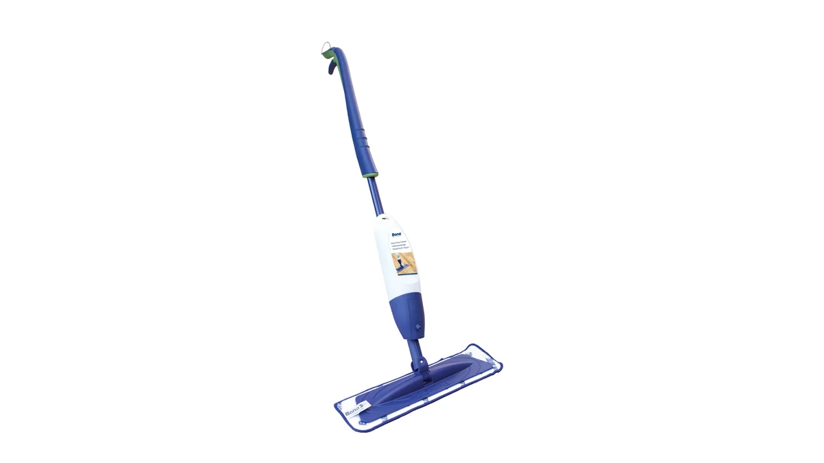 Mopul spray Bona pentru parchet lăcuit, albastru, cu cartușul de detergent pe coadă și talpa lată