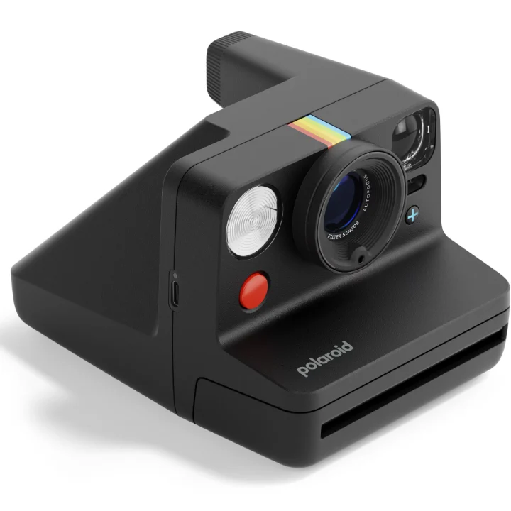 Polaroid Now+ Gen 3, negru, din trei sferturi