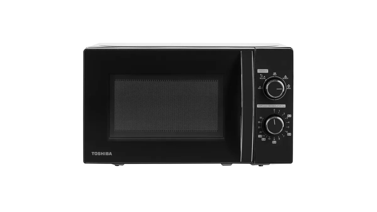 Cuptorul cu microunde Toshiba MW-MM20PBK, negru, văzut din față, cu două butoane rotative